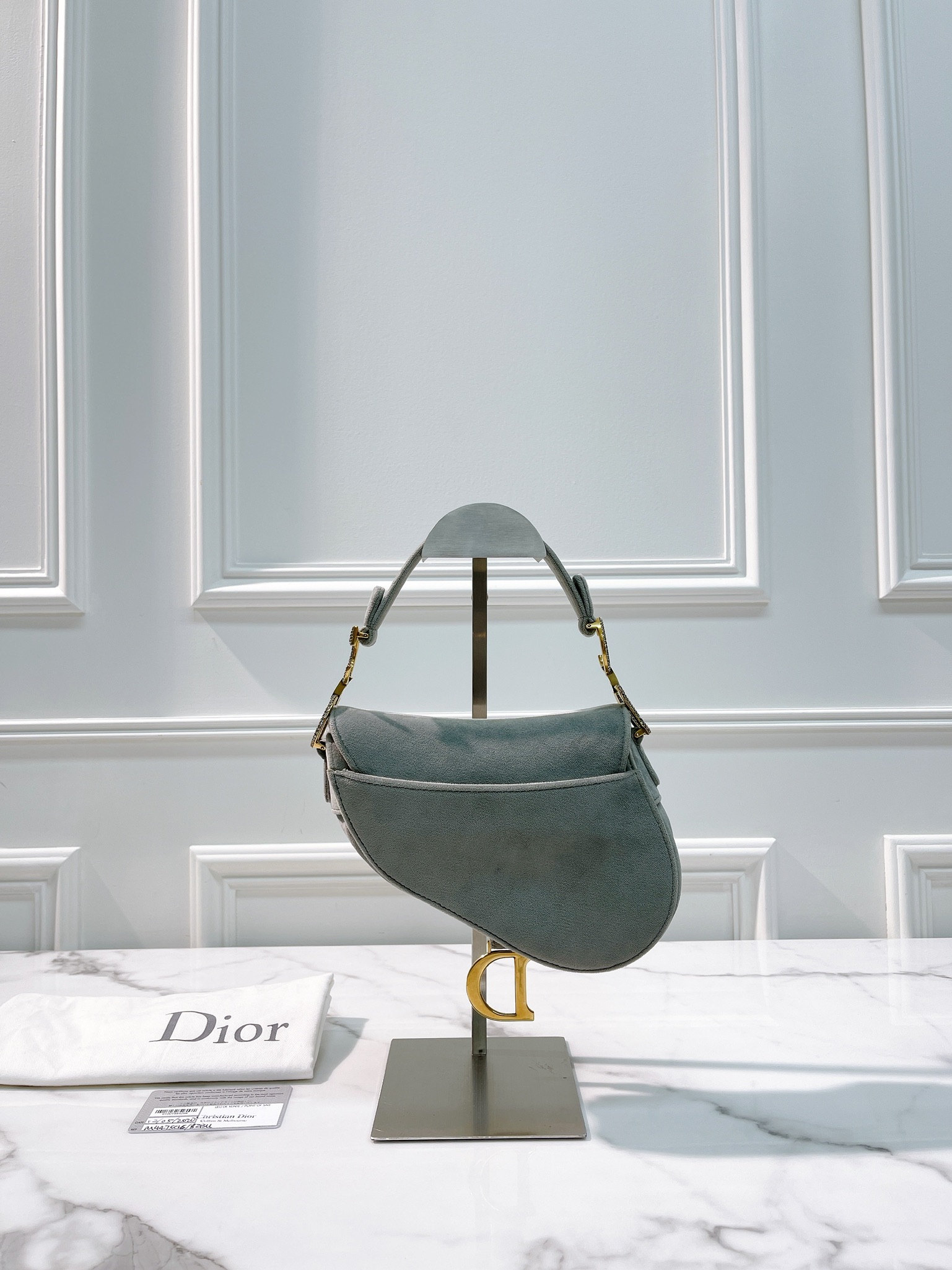 Christian Dior サッシュ ベルト レザー ボルドー 60～77 Authentic Christian Dior Medium Bag, brown leather. Model