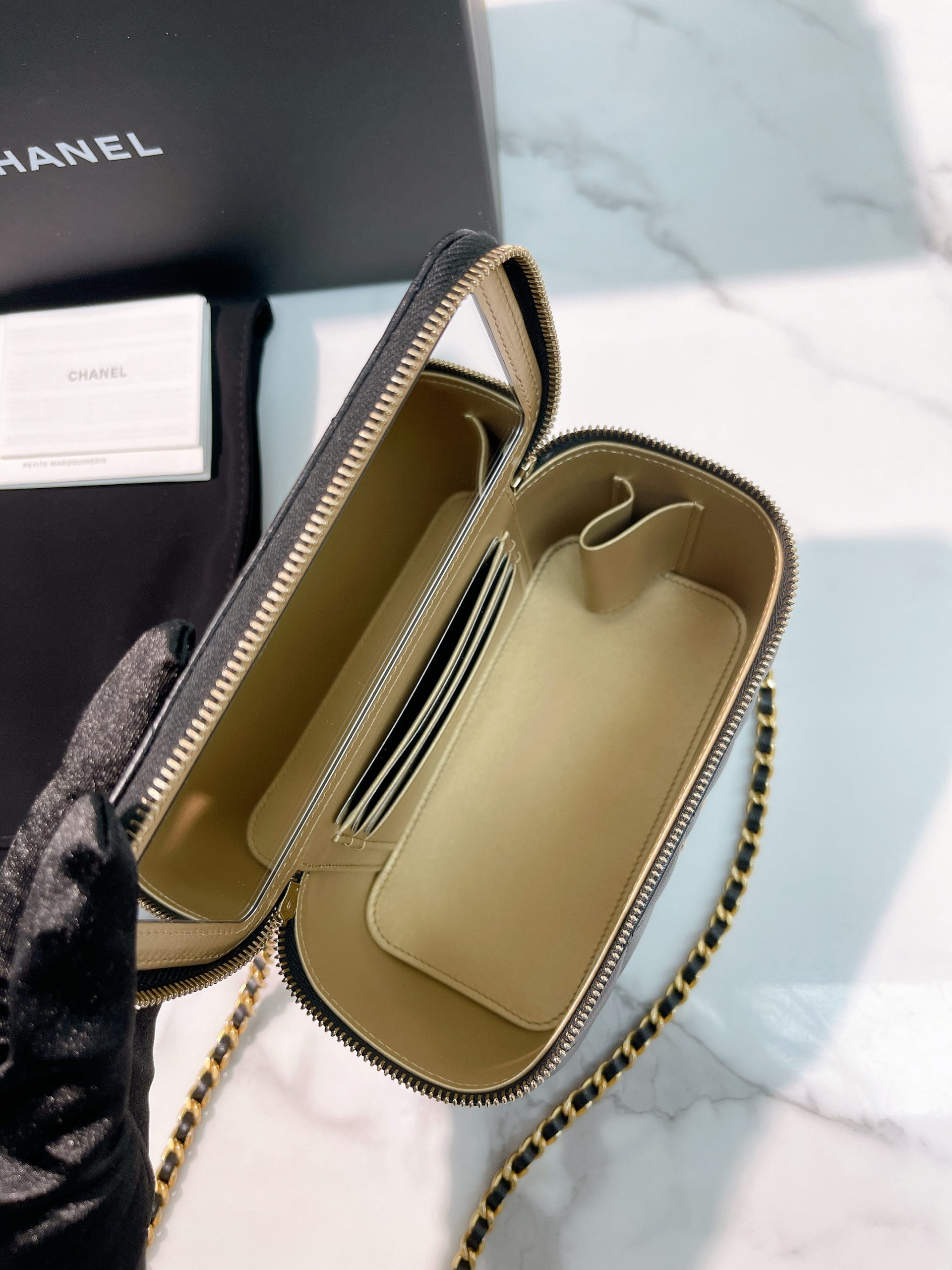 6_axTxeTzErq8h5zcfC7sUgeiYxSqvAfhhhep3Tfw1