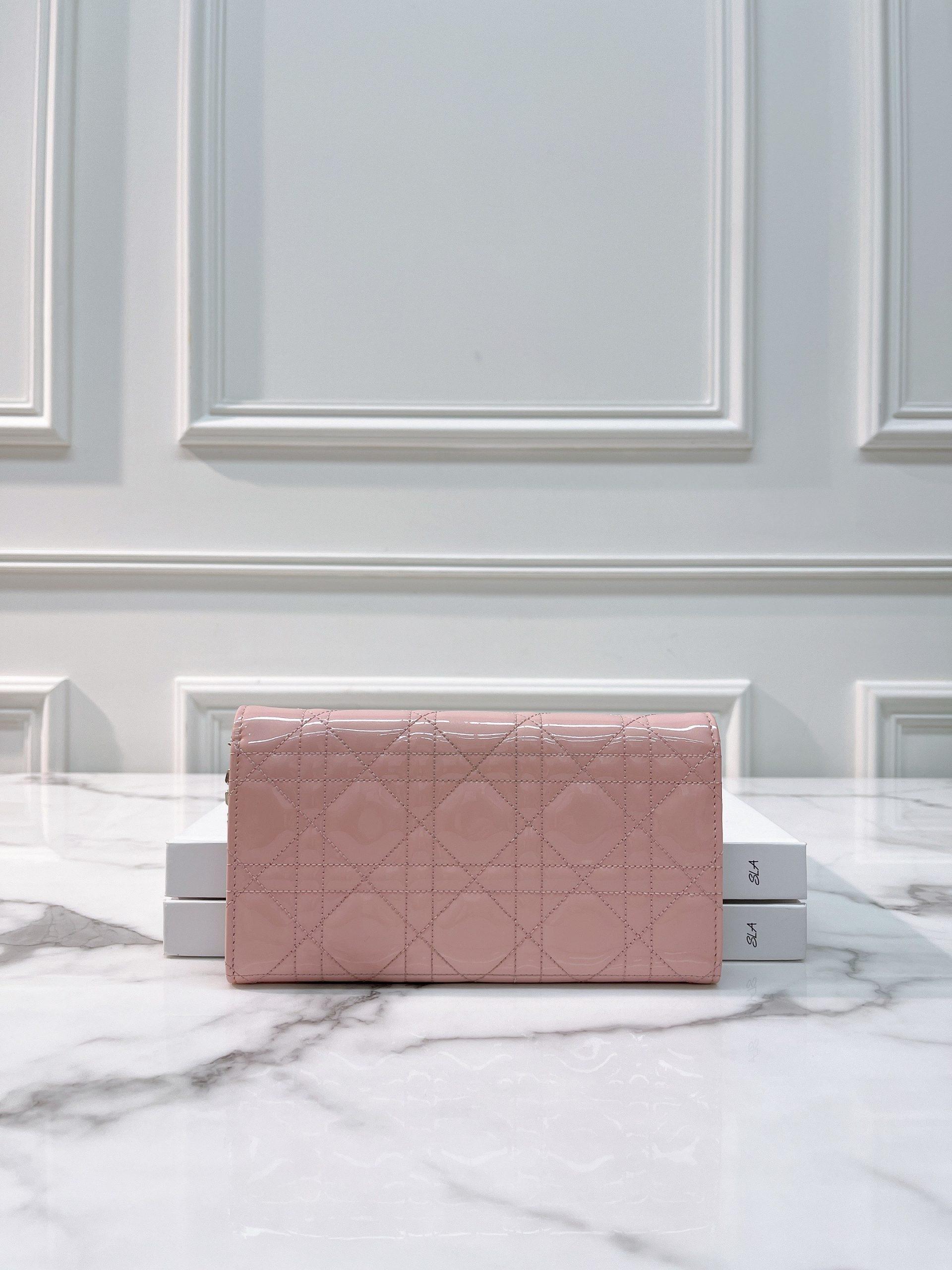 3_e7KypxR6mCUBtj5Qz8jART2fTm7guwCgg3TFlcT1