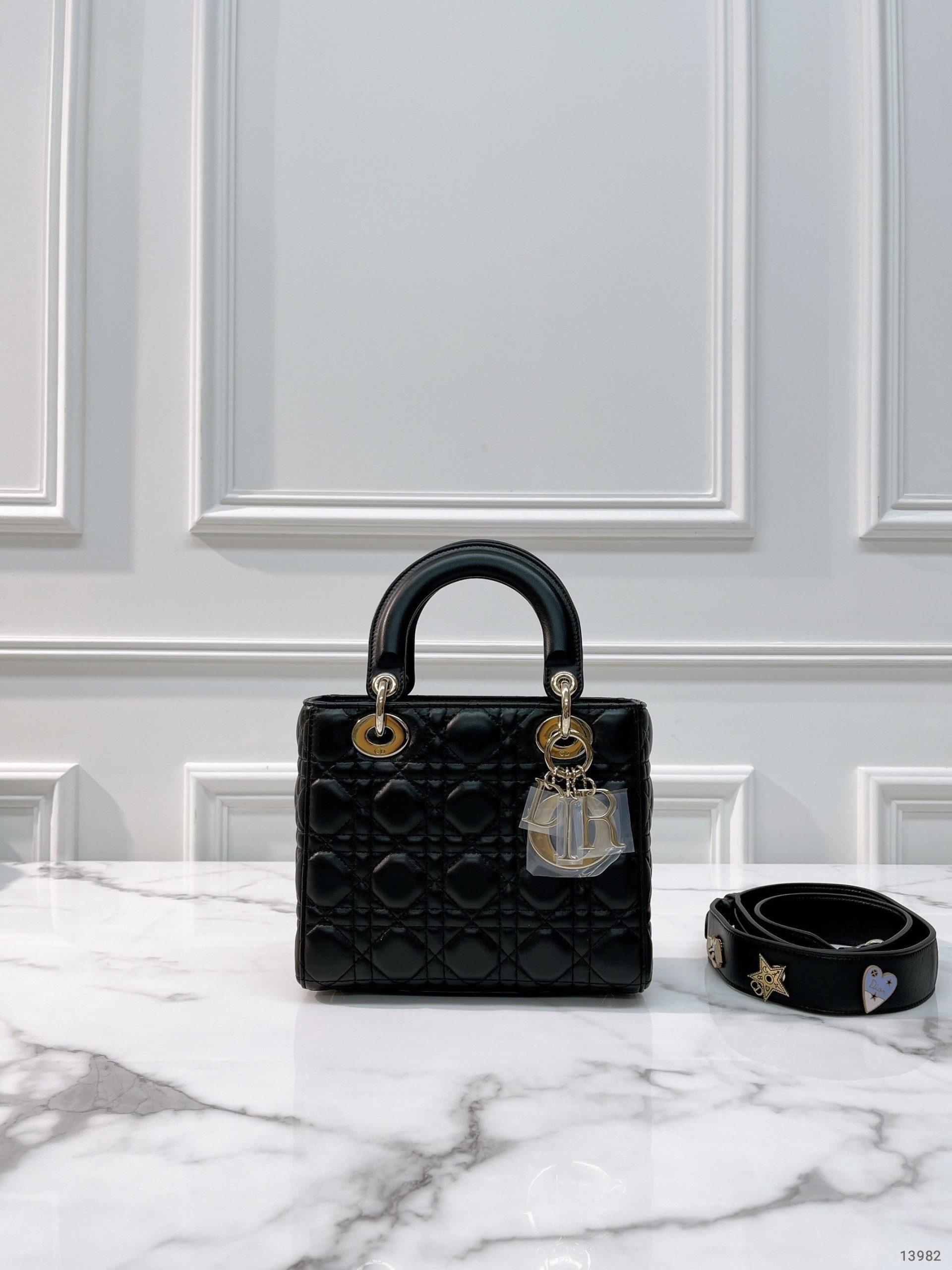 1_wns6px6YwIQ6myQZ0znfOCspCShmC1UNFDad1DIs