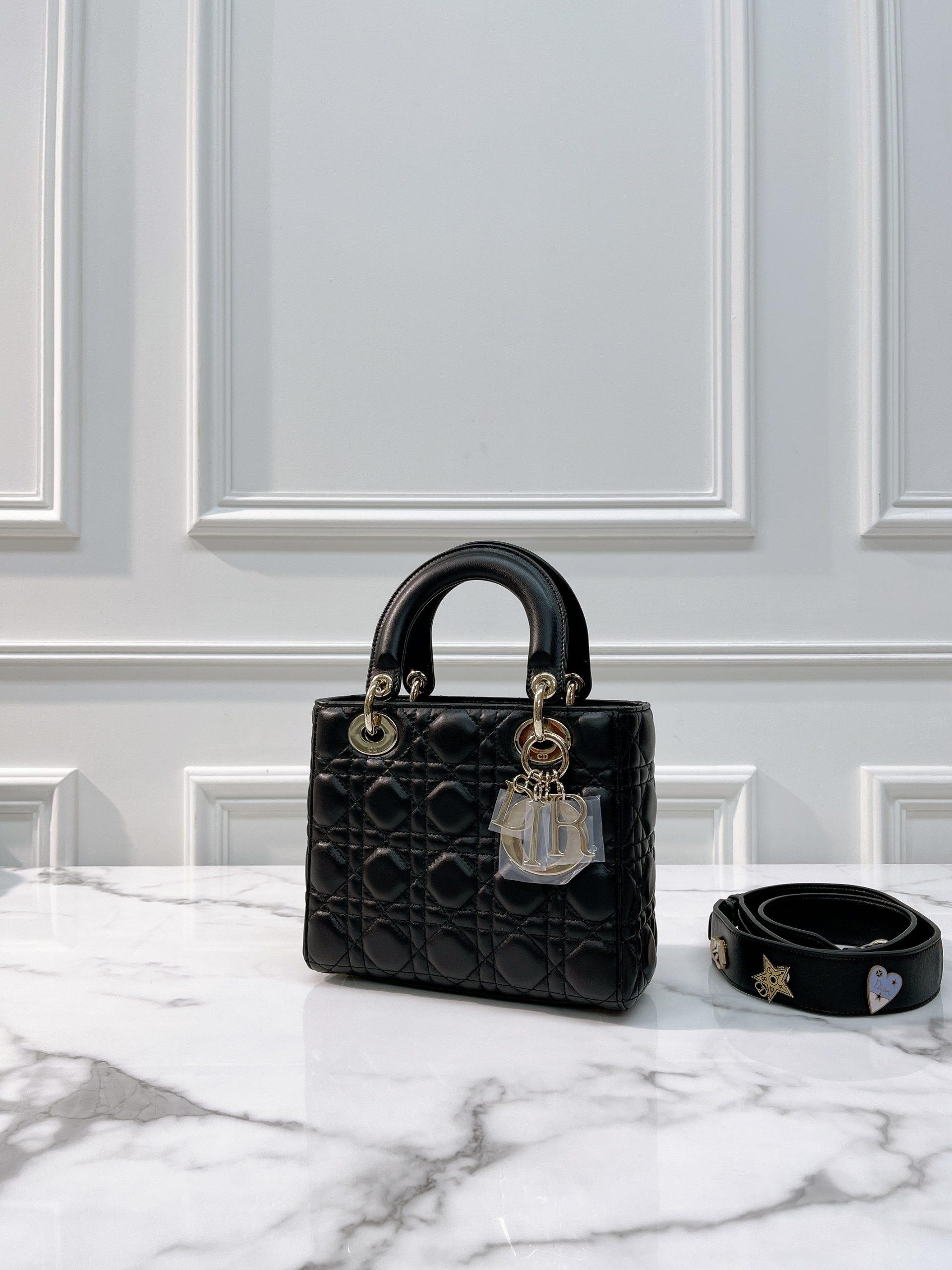 2_VTLZKupu8huFKmyUxLWoOJIGveOW9i91TfvgxyZB