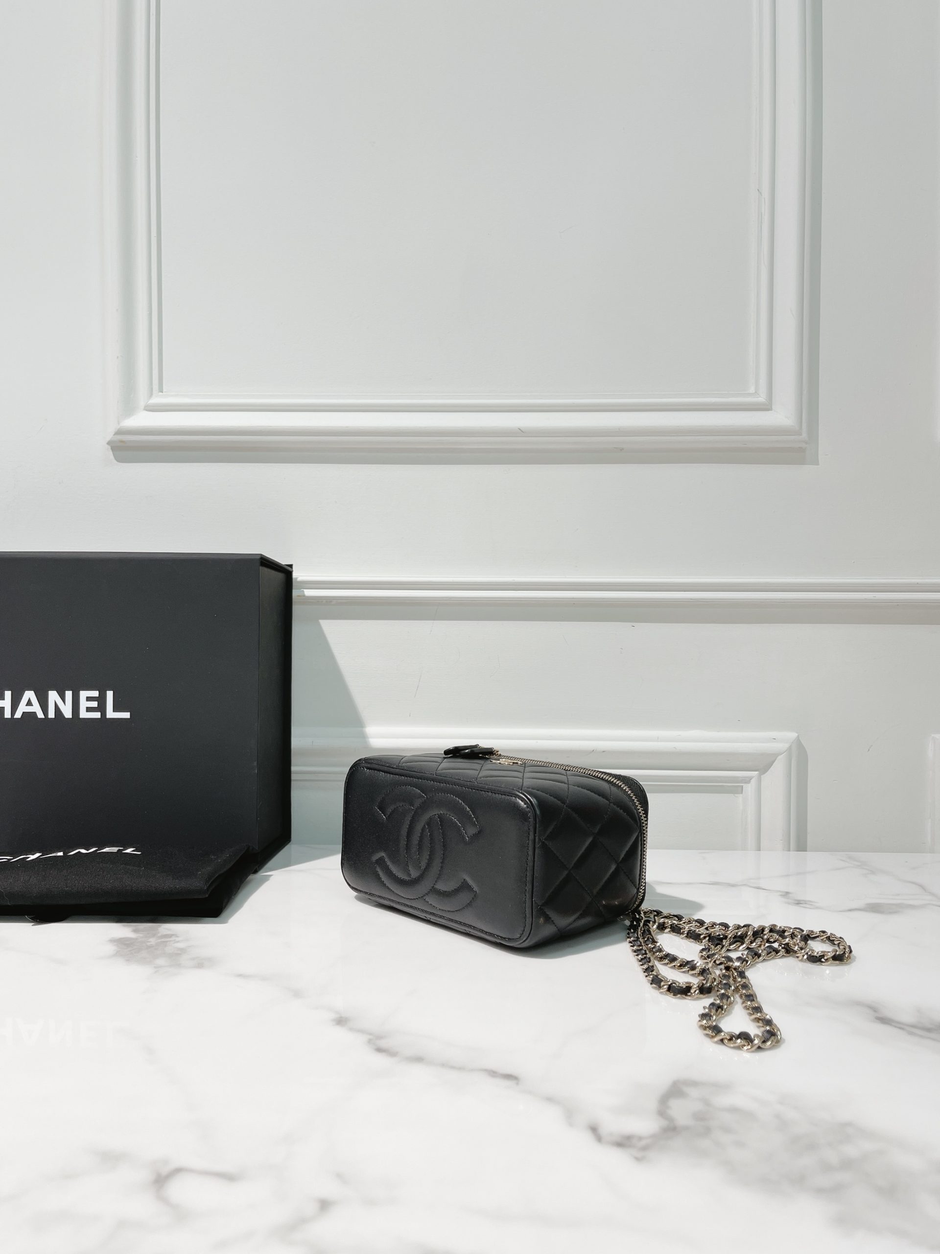 CHANEL VANITY CASE WITH HANDLE, Black/Gold - AHLi - Melbourne