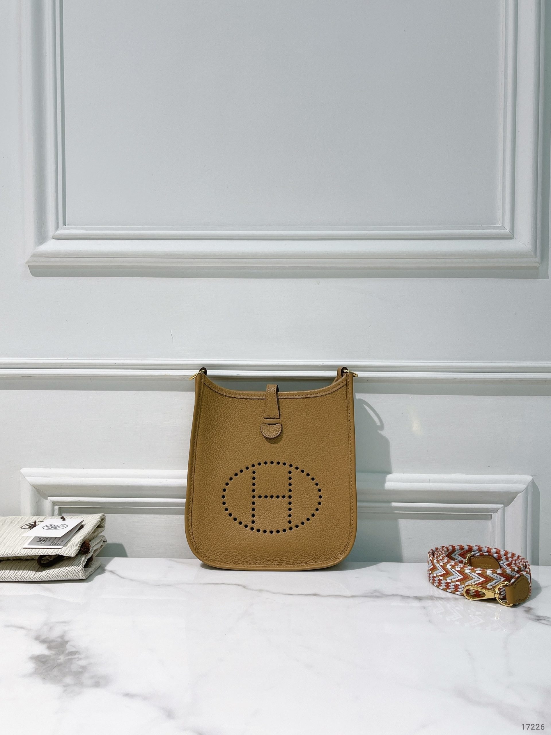 HERMES MINI EVELYNE, Biscuit/Gold AHLi Melbourne Second-Hand