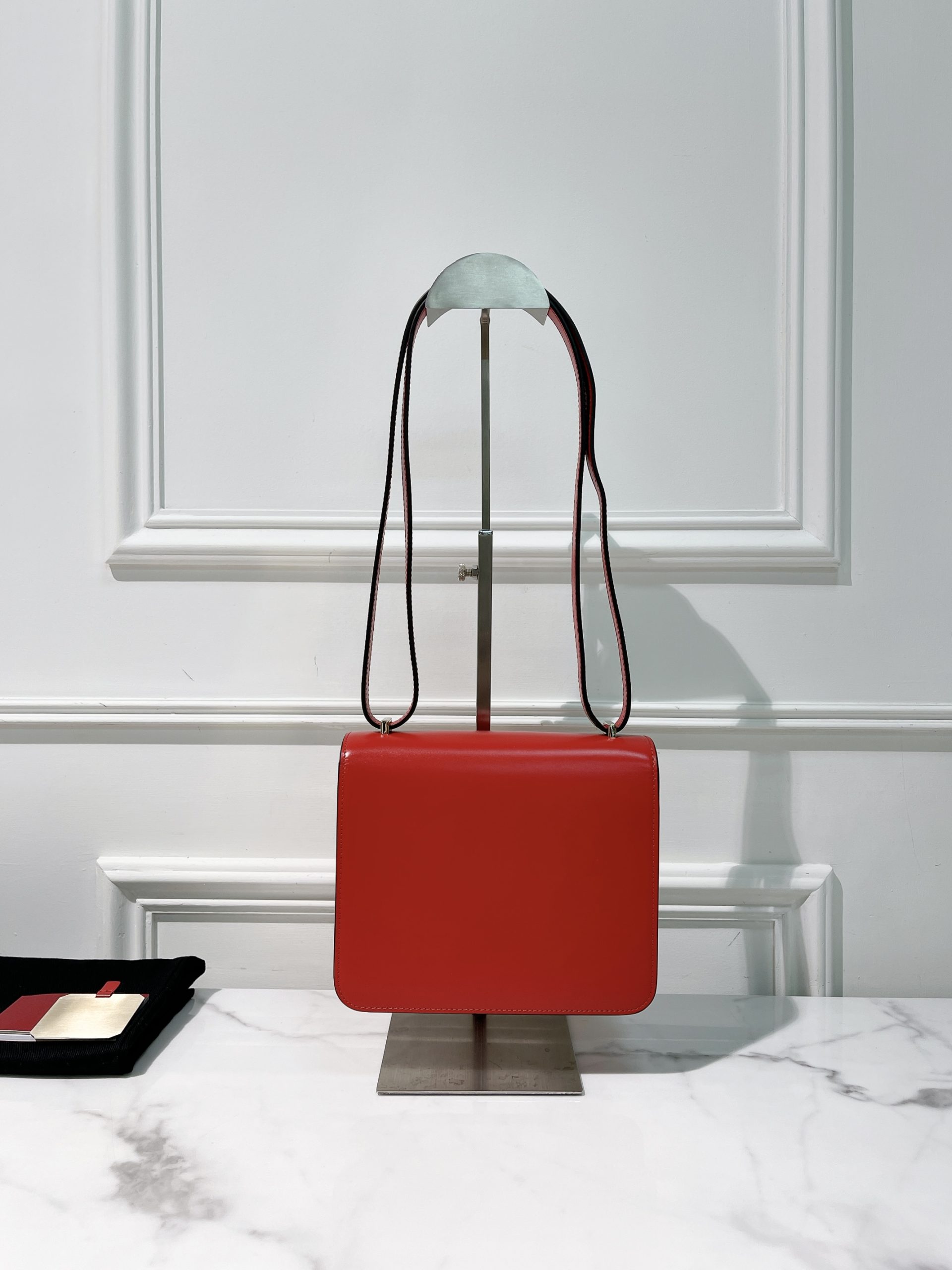 【海外希少】 Cartier ホーボーバッグ チェリーレッドカラー CRL1002324 - Top handle bag small model, Panthère de Cartier